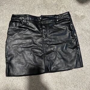 Leather skirt